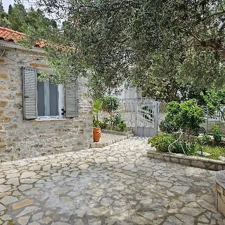 Μονοκατοικία - The Olive Tree Nafpaktos Exterior photo