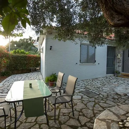 Μονοκατοικία - The Olive Tree Nafpaktos Exterior photo