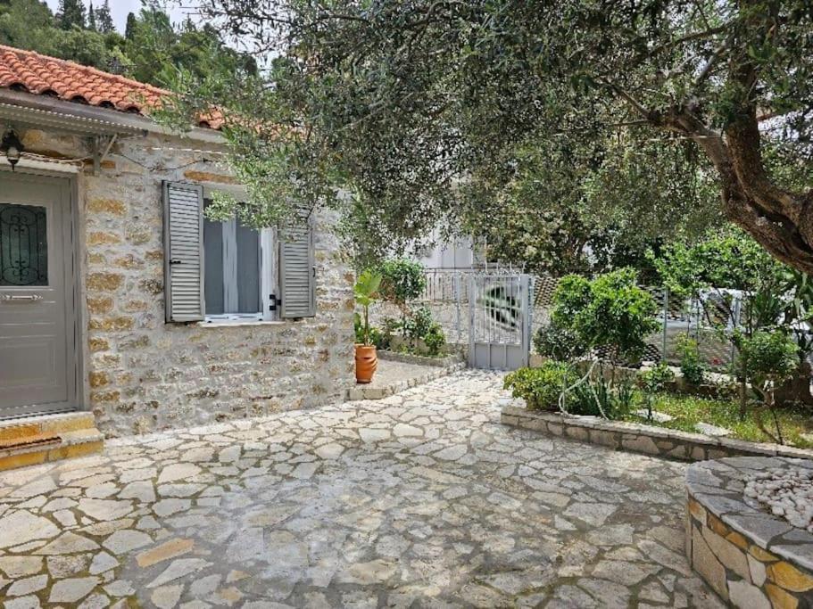 μονοκατοικία - The Olive Tree * Nafpaktos